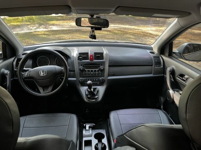 Серый Хонда СРВ, объемом двигателя 2.2 л и пробегом 195 тыс. км за 10300 $, фото 7 на Automoto.ua