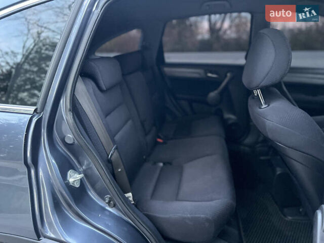 Сірий Хонда СРВ, об'ємом двигуна 2 л та пробігом 238 тис. км за 9499 $, фото 24 на Automoto.ua