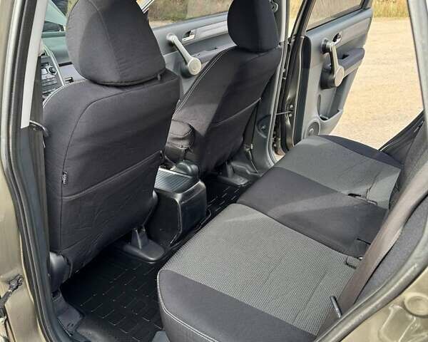 Серый Хонда СРВ, объемом двигателя 2 л и пробегом 228 тыс. км за 11000 $, фото 11 на Automoto.ua