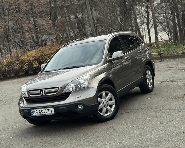 Серый Хонда СРВ, объемом двигателя 2.35 л и пробегом 200 тыс. км за 9999 $, фото 3 на Automoto.ua