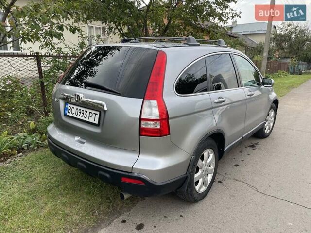 Серый Хонда СРВ, объемом двигателя 2.4 л и пробегом 200 тыс. км за 10000 $, фото 2 на Automoto.ua