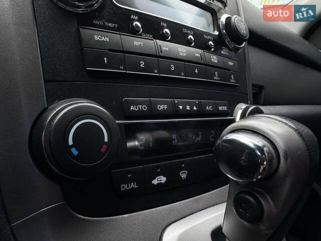 Серый Хонда СРВ, объемом двигателя 2 л и пробегом 157 тыс. км за 11350 $, фото 30 на Automoto.ua