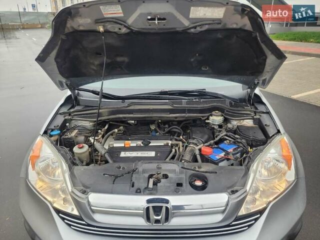 Серый Хонда СРВ, объемом двигателя 2.4 л и пробегом 335 тыс. км за 8300 $, фото 27 на Automoto.ua
