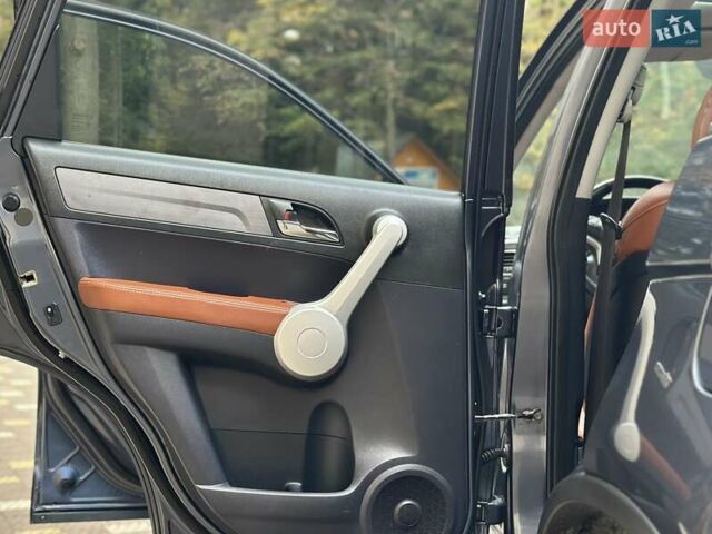 Хонда СРВ 2008 в Дрогобыче на Automoto.ua Серый Хонда СРВ, объемом двигателя 2 л и пробегом 192 тыс. км за 10800 $, фото 59 на Automoto.ua