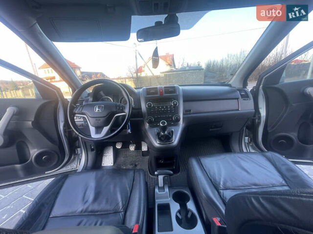 Серый Хонда СРВ, объемом двигателя 2.2 л и пробегом 223 тыс. км за 11800 $, фото 41 на Automoto.ua