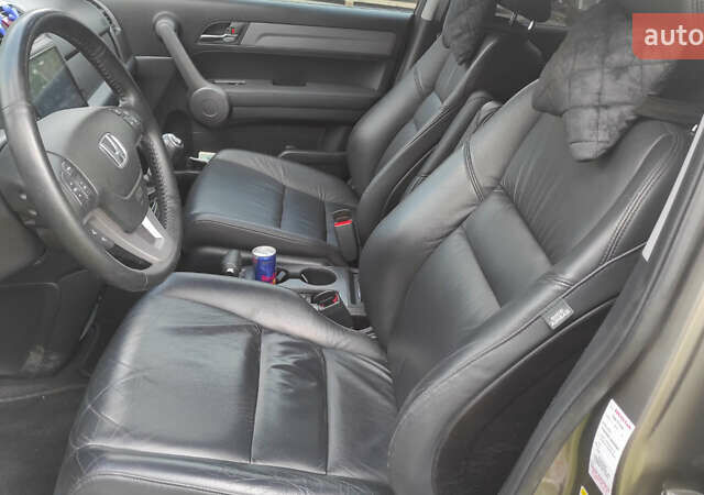 Серый Хонда СРВ, объемом двигателя 2.2 л и пробегом 134 тыс. км за 12500 $, фото 1 на Automoto.ua