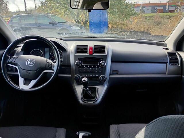 Серый Хонда СРВ, объемом двигателя 2.2 л и пробегом 207 тыс. км за 6500 $, фото 9 на Automoto.ua