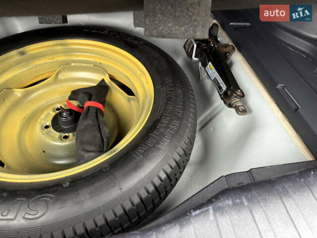 Серый Хонда СРВ, объемом двигателя 2.2 л и пробегом 214 тыс. км за 11500 $, фото 21 на Automoto.ua