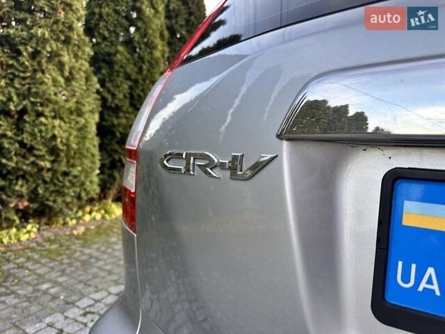 Серый Хонда СРВ, объемом двигателя 2.4 л и пробегом 212 тыс. км за 8900 $, фото 28 на Automoto.ua