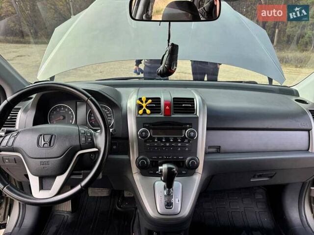 Серый Хонда СРВ, объемом двигателя 2 л и пробегом 228 тыс. км за 11000 $, фото 9 на Automoto.ua