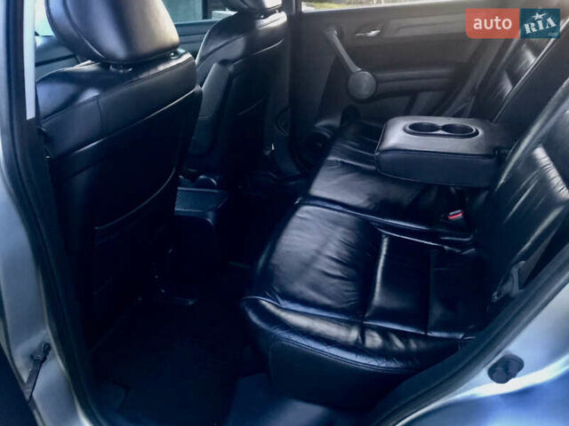 Сірий Хонда СРВ, об'ємом двигуна 2.4 л та пробігом 255 тис. км за 11200 $, фото 15 на Automoto.ua