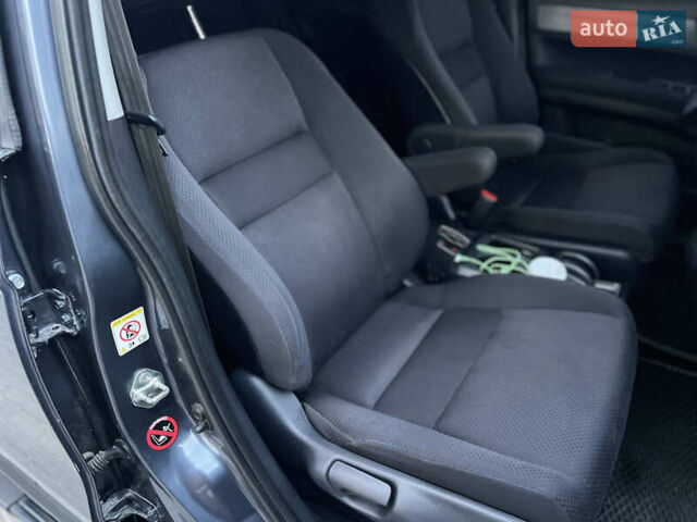 Сірий Хонда СРВ, об'ємом двигуна 2 л та пробігом 238 тис. км за 9499 $, фото 21 на Automoto.ua