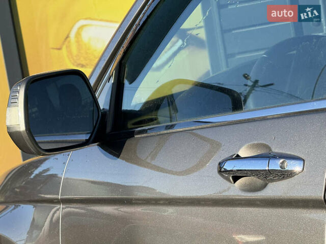 Серый Хонда СРВ, объемом двигателя 2.4 л и пробегом 214 тыс. км за 9500 $, фото 24 на Automoto.ua