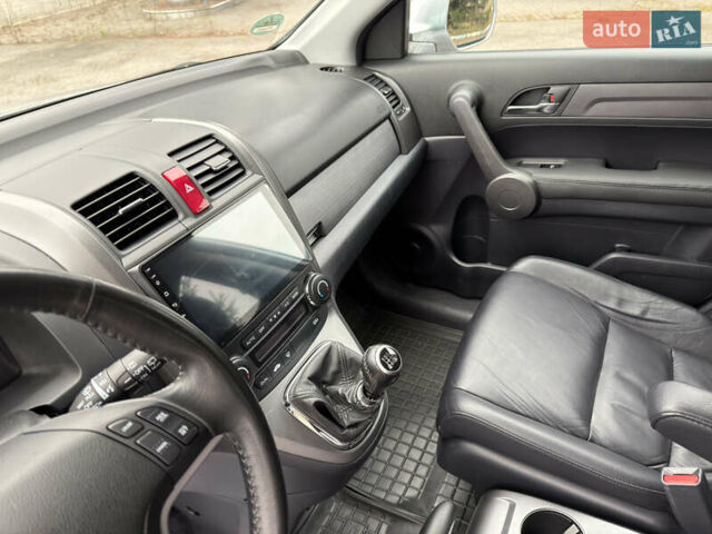 Серый Хонда СРВ, объемом двигателя 2.2 л и пробегом 214 тыс. км за 11500 $, фото 13 на Automoto.ua