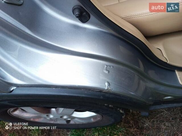 Серый Хонда СРВ, объемом двигателя 2.4 л и пробегом 219 тыс. км за 8500 $, фото 7 на Automoto.ua