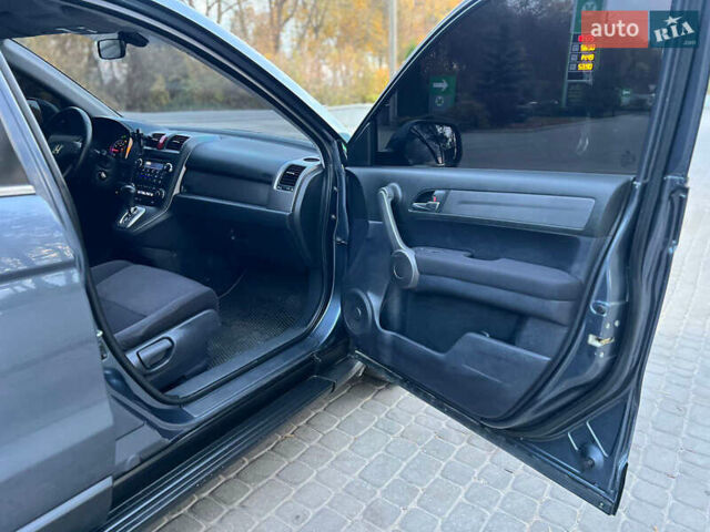 Серый Хонда СРВ, объемом двигателя 2 л и пробегом 268 тыс. км за 9999 $, фото 14 на Automoto.ua