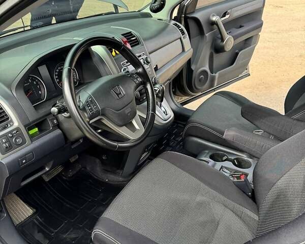 Серый Хонда СРВ, объемом двигателя 2 л и пробегом 228 тыс. км за 11000 $, фото 10 на Automoto.ua