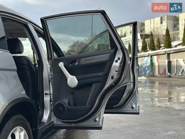 Сірий Хонда СРВ, об'ємом двигуна 2 л та пробігом 189 тис. км за 10750 $, фото 71 на Automoto.ua