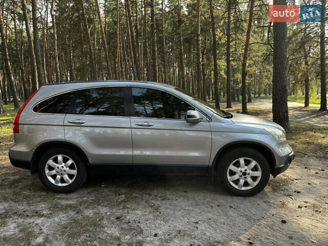 Сірий Хонда СРВ, об'ємом двигуна 2.2 л та пробігом 195 тис. км за 11000 $, фото 2 на Automoto.ua