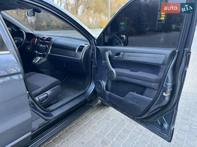 Сірий Хонда СРВ, об'ємом двигуна 2 л та пробігом 238 тис. км за 9499 $, фото 23 на Automoto.ua