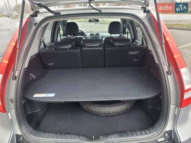 Серый Хонда СРВ, объемом двигателя 2.4 л и пробегом 335 тыс. км за 8300 $, фото 33 на Automoto.ua