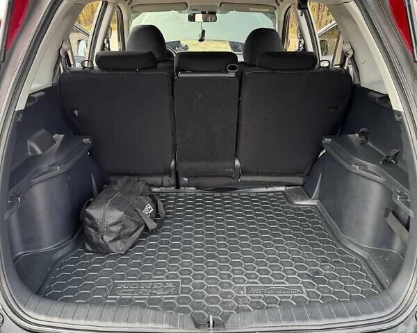 Серый Хонда СРВ, объемом двигателя 2 л и пробегом 228 тыс. км за 11000 $, фото 13 на Automoto.ua