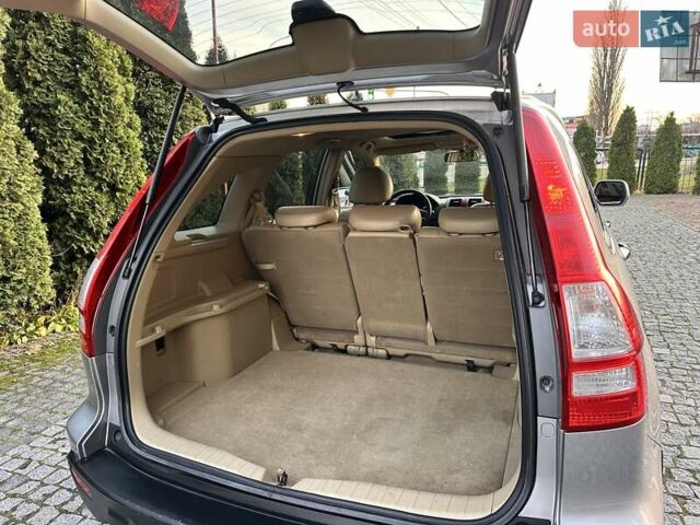 Серый Хонда СРВ, объемом двигателя 2.4 л и пробегом 212 тыс. км за 8900 $, фото 16 на Automoto.ua