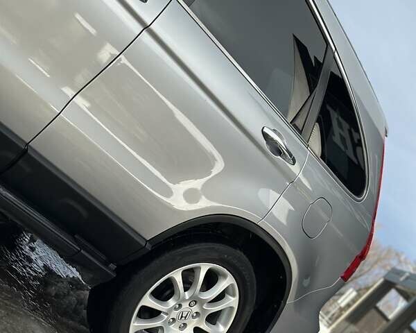 Серый Хонда СРВ, объемом двигателя 2 л и пробегом 189 тыс. км за 10870 $, фото 16 на Automoto.ua