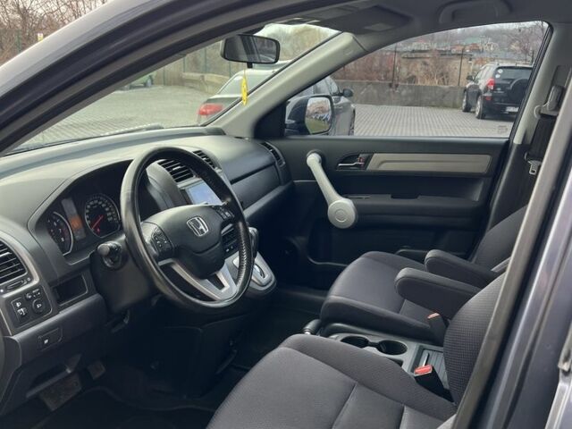 Серый Хонда СРВ, объемом двигателя 2 л и пробегом 181 тыс. км за 9800 $, фото 5 на Automoto.ua