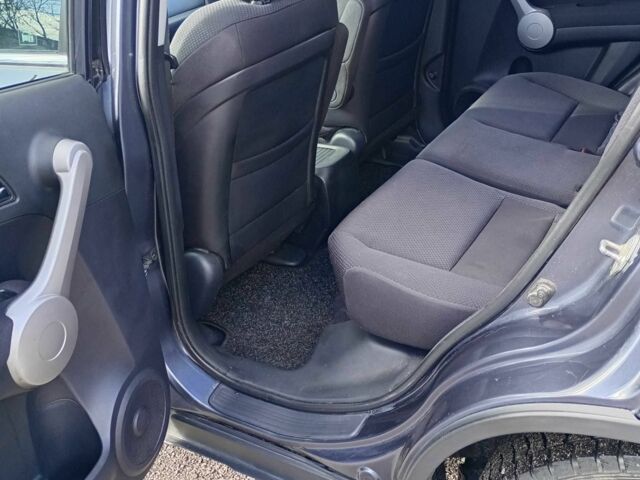 Серый Хонда СРВ, объемом двигателя 2.2 л и пробегом 207 тыс. км за 6500 $, фото 13 на Automoto.ua