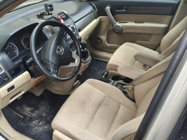 Серый Хонда СРВ, объемом двигателя 2 л и пробегом 260 тыс. км за 5000 $, фото 1 на Automoto.ua