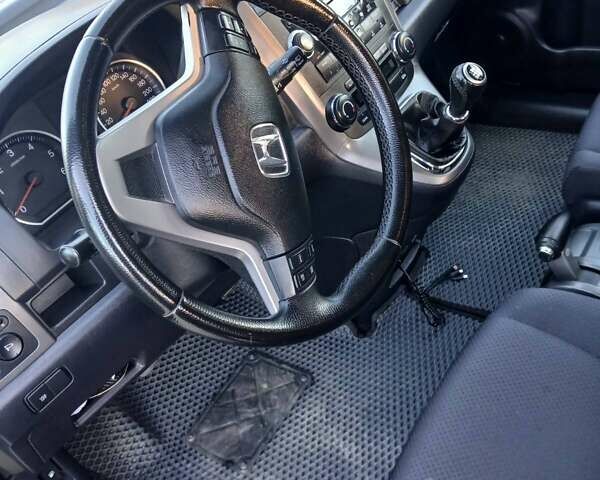 Хонда СРВ 2008 у Турке на Automoto.ua Сірий Хонда СРВ, об'ємом двигуна 2.2 л та пробігом 285 тис. км за 10600 $, фото 3 на Automoto.ua