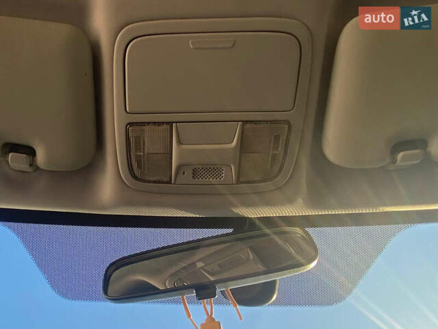 Серый Хонда СРВ, объемом двигателя 2 л и пробегом 270 тыс. км за 10400 $, фото 14 на Automoto.ua