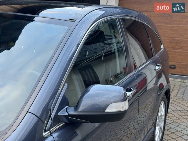 Серый Хонда СРВ, объемом двигателя 2.2 л и пробегом 258 тыс. км за 9750 $, фото 45 на Automoto.ua