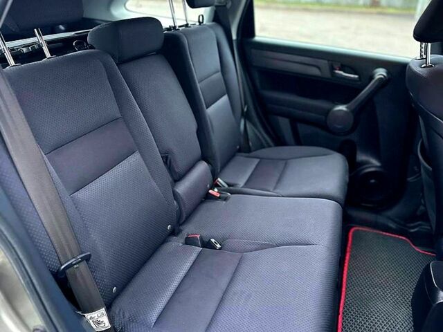 Серый Хонда СРВ, объемом двигателя 2 л и пробегом 157 тыс. км за 10000 $, фото 13 на Automoto.ua