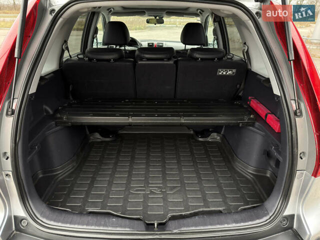 Серый Хонда СРВ, объемом двигателя 2.2 л и пробегом 214 тыс. км за 11500 $, фото 20 на Automoto.ua