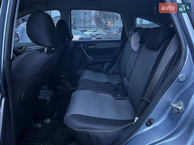 Серый Хонда СРВ, объемом двигателя 2 л и пробегом 196 тыс. км за 10990 $, фото 8 на Automoto.ua