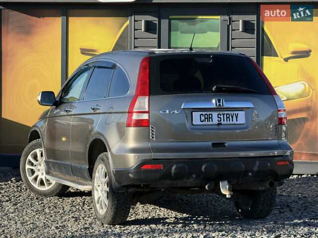 Серый Хонда СРВ, объемом двигателя 2.4 л и пробегом 214 тыс. км за 9500 $, фото 21 на Automoto.ua