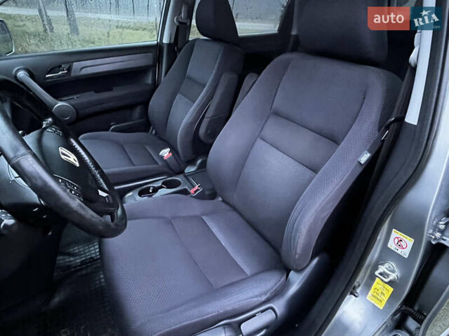 Сірий Хонда СРВ, об'ємом двигуна 2.35 л та пробігом 196 тис. км за 12600 $, фото 28 на Automoto.ua