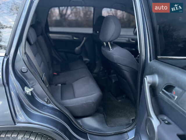 Сірий Хонда СРВ, об'ємом двигуна 2 л та пробігом 238 тис. км за 9499 $, фото 27 на Automoto.ua