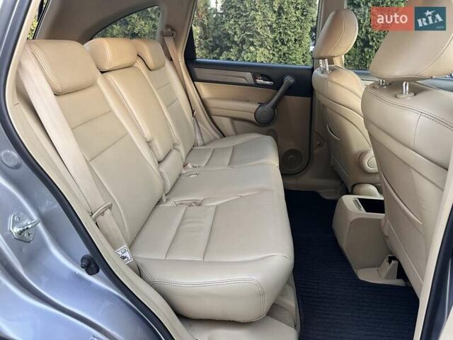 Серый Хонда СРВ, объемом двигателя 2.4 л и пробегом 212 тыс. км за 8900 $, фото 13 на Automoto.ua