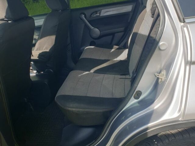 Серый Хонда СРВ, объемом двигателя 2.2 л и пробегом 270 тыс. км за 9500 $, фото 7 на Automoto.ua