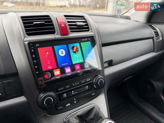 Серый Хонда СРВ, объемом двигателя 2.2 л и пробегом 214 тыс. км за 11500 $, фото 23 на Automoto.ua