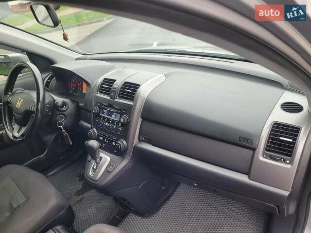 Серый Хонда СРВ, объемом двигателя 2.4 л и пробегом 335 тыс. км за 8300 $, фото 23 на Automoto.ua