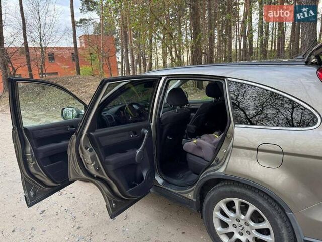 Серый Хонда СРВ, объемом двигателя 2 л и пробегом 260 тыс. км за 8700 $, фото 6 на Automoto.ua