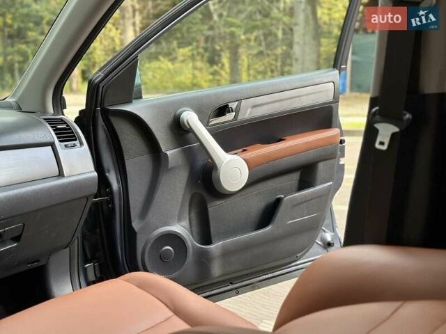 Хонда СРВ 2008 в Дрогобыче на Automoto.ua Серый Хонда СРВ, объемом двигателя 2 л и пробегом 192 тыс. км за 10800 $, фото 46 на Automoto.ua