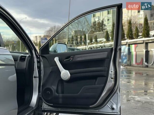 Сірий Хонда СРВ, об'ємом двигуна 2 л та пробігом 189 тис. км за 10750 $, фото 67 на Automoto.ua