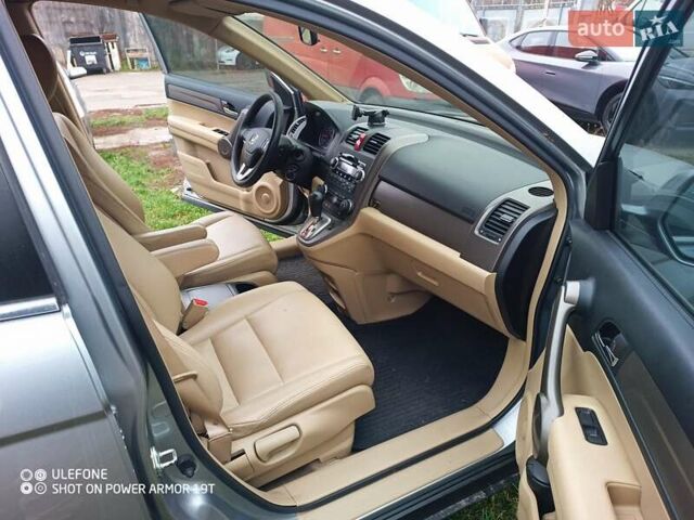 Серый Хонда СРВ, объемом двигателя 2.4 л и пробегом 219 тыс. км за 8500 $, фото 4 на Automoto.ua