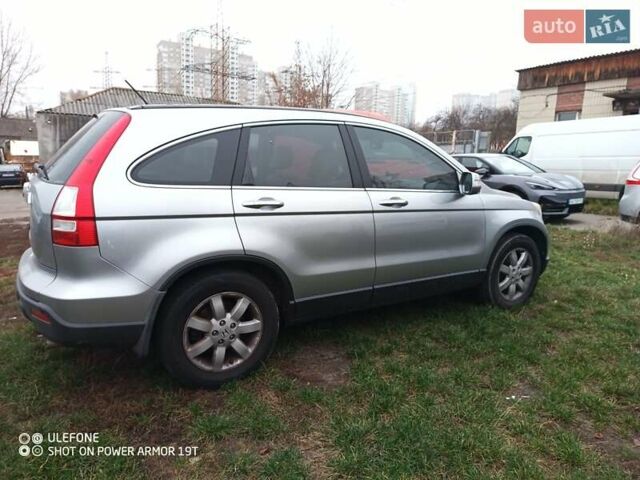 Серый Хонда СРВ, объемом двигателя 2.4 л и пробегом 219 тыс. км за 8500 $, фото 3 на Automoto.ua