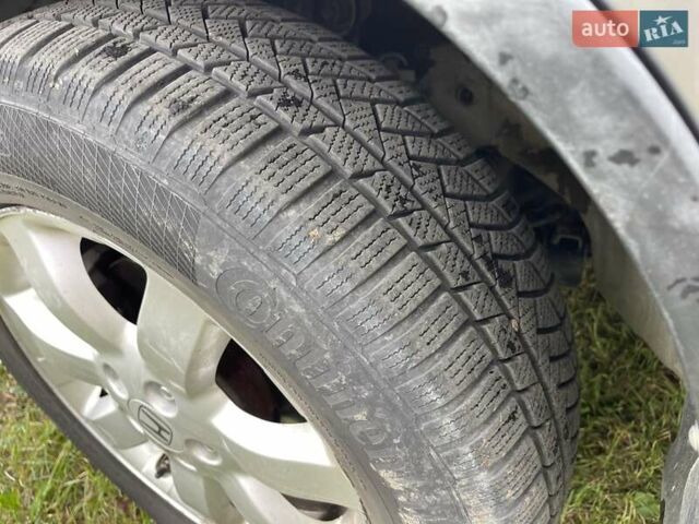 Серый Хонда СРВ, объемом двигателя 2.4 л и пробегом 200 тыс. км за 10000 $, фото 5 на Automoto.ua